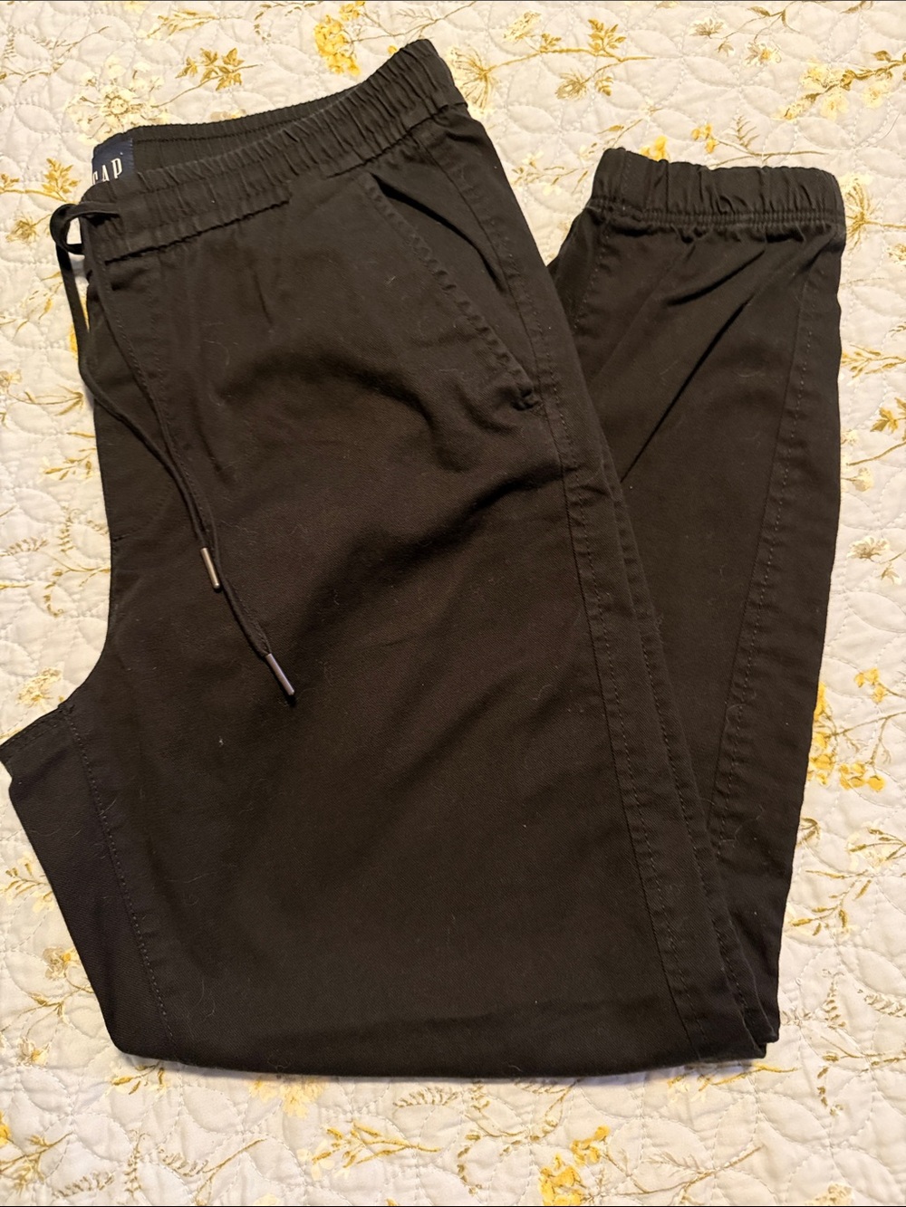 GAP Women’s  Black Elastic Waist Joggers